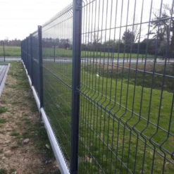 Poteau Giga Clip - 2 M - Gris -Parfum Herbe Soldes Magasin poteau gigaclip 3